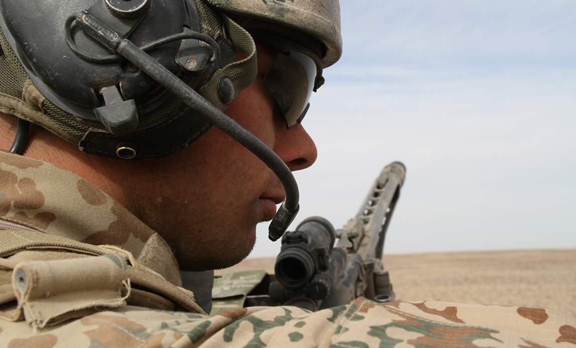 Soldat på patrulje ved Patrol Base Line i Afghanistan.